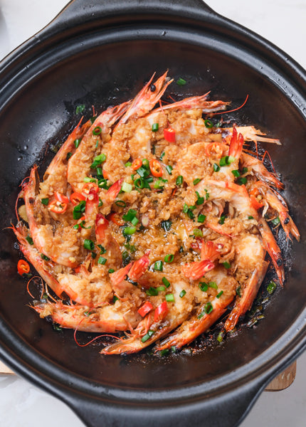 Baked Fresh Prawns with Garlic in Casserole